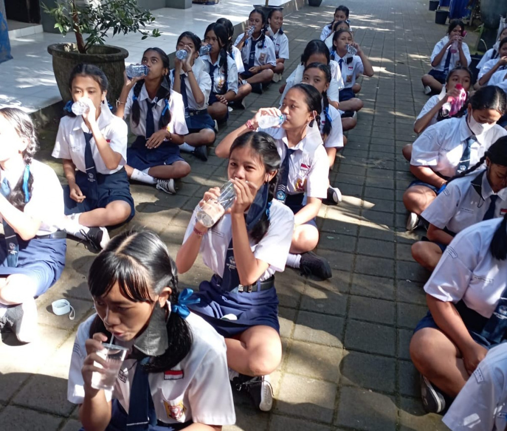 Minum Tablet Tambah Darah Bersama